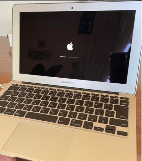 マックブックエアー　Apple MacBookAir7,1第5世代　11.6型