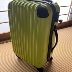 スーツケース　2〜3泊用