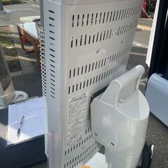リサイクルショップどりーむ荒田店　No9070 赤外線ヒーター　２０２２年製　コロナ　AH-12RA　定価約３万円！　高年式♪　早い者勝ち♪