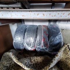 美品スタッドレスタイヤホイールセット