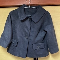 美品、レトロ感ある作りの黒の短めジャケットフリーサイズ