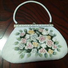　ビーズのバッグ（WAKO製）　薔薇の花柄　和装洋装どちらも可