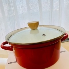 お取引中✨赤いホーロー鍋♥️ガラス蓋付き 22cm