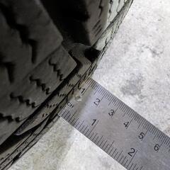 スタッドレスタイヤ　アルファード エスティマなどに　2019年製