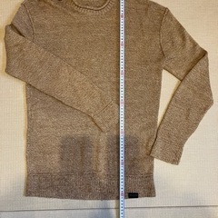 ホリスターのセーター