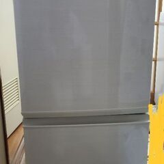SHARP冷凍冷蔵庫2019年製、説明書付き