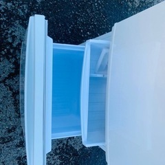 2484番 SHARP✨冷蔵庫✨SJ-D14B-W‼️