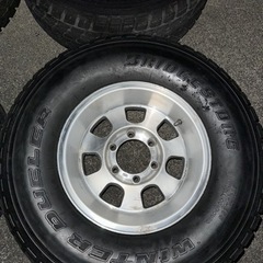 スタッドレス　BS　ウインターデューラー　２６５－７０R　15