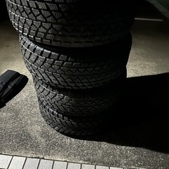 スタッドレス　BS　ウインターデューラー　２６５－７０R　15