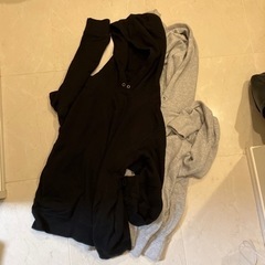 UNIQLO  パーカー　黒　グレー　M