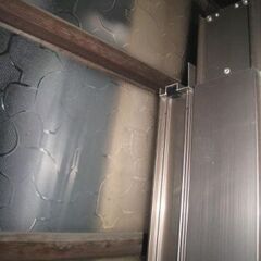 大阪市内より 訳あり商品難あり 玄関網戸 ナイスウィンズドア 2枚