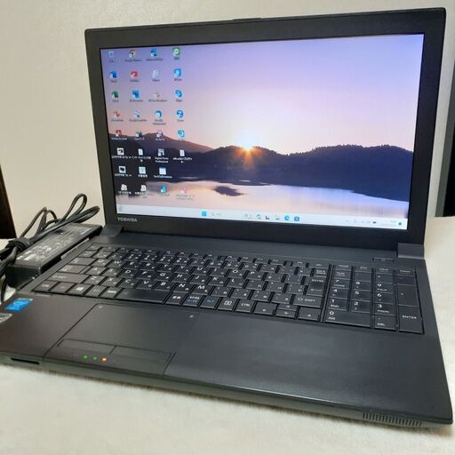 【直接販売】TOSHIBA　dynabook　15インチ　i5　8GB　 SSD（256）　Wi-Fi　マルチ　テンキー　Windows11　23H2