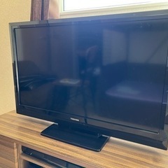 東芝　REGZA　テレビ　40インチ