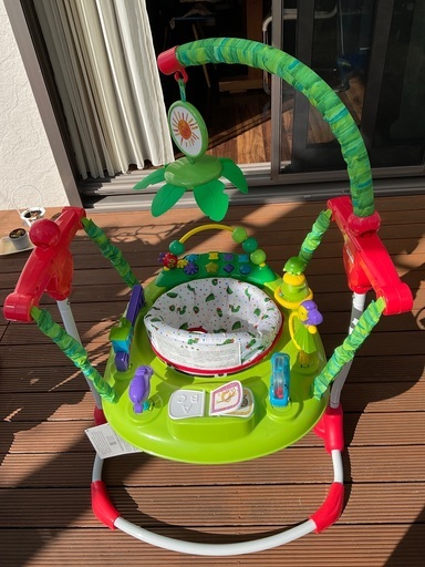 ジャンパルー 赤ちゃん 遊具 歩行器 はらぺこあおむし