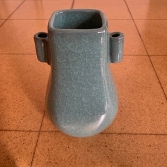 青磁の花瓶