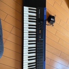 カシオ　電子ピアノ　LK-100