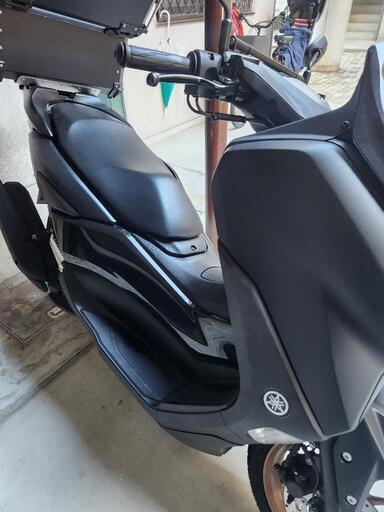 ヤマハNMAX125 SEG6J現行型車体色 マッドダークグレー年 式 2021年