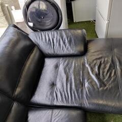 【Ｍ】海外製　3人掛けソファ　販売価格約30万円相当の品物　☆美品☆　値段交渉有り