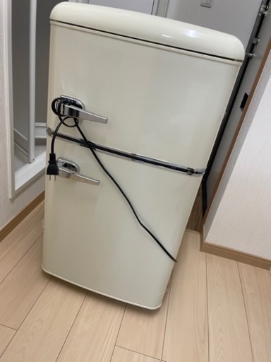 新品　未通電　昭和レトロ　おしゃれ冷蔵庫　81ℓ