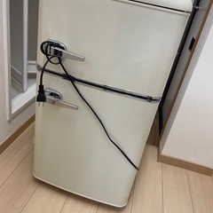 新品　未通電　昭和レトロ　おしゃれ冷蔵庫　81ℓ