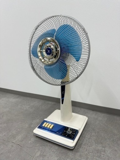 INT147 レトロポップ 青 サンヨー扇風機 お座敷扇 EF-C30N 3枚羽根 30cm 三洋電機 家電 アンティーク 昭和レトロ