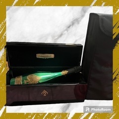 限定品 品薄 アルマンド グリーン 新品 カバー 化粧箱付き