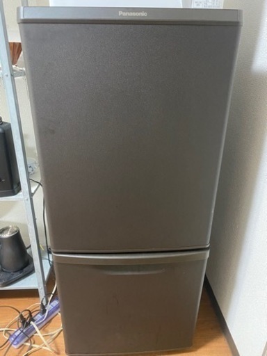 panasoni 冷蔵庫　一人暮らし　NR-B14CW-T