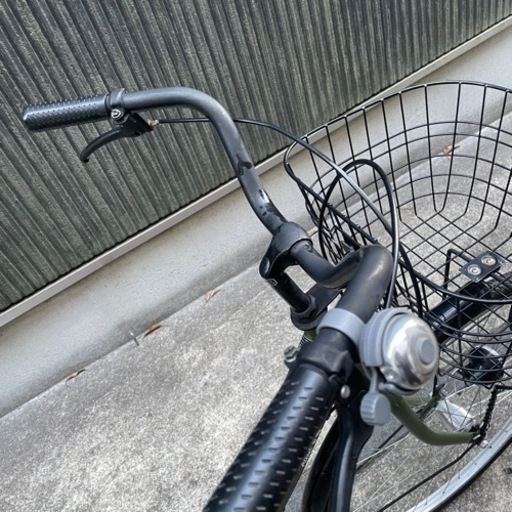 街乗り用自転車（ママチャリ）27インチ カゴ/鍵/オートライト付