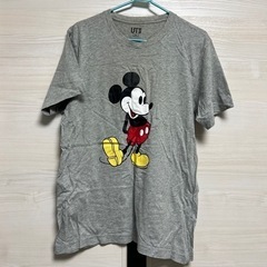 ユニクロ　ミッキーTシャツ