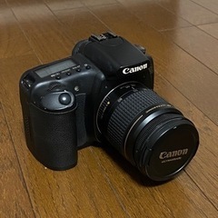 【受付終了】一眼カメラ(canon eos20D)