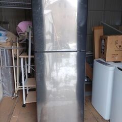 超美品　シャープ　ノンフロン冷凍冷蔵庫225L 2020年