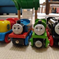 値下げ！ブリオ木製レール 新幹線 トーマス 貨車まとめ売り