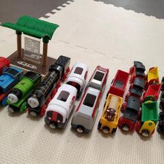 値下げ！ブリオ木製レール 新幹線 トーマス 貨車まとめ売り