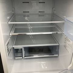 K-70【ご来店頂ける方限定】Hisenseの3ドア冷凍冷蔵庫です