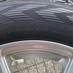 トヨタハリアー　スタッドレスタイヤ4本セット