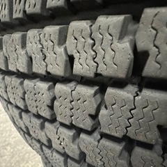 スタッドレスタイヤ　195/75R15 ﾗｲﾄﾄﾗｯｸ 2ﾄﾝ トーヨータイヤ