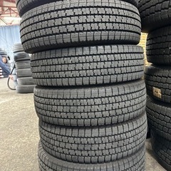 スタッドレスタイヤ　195/75R15 ﾗｲﾄﾄﾗｯｸ 2ﾄﾝ トーヨータイヤ