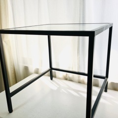 ガラスのシンプルで小さなキューブ型テーブル 台，棚，ラックにも使...