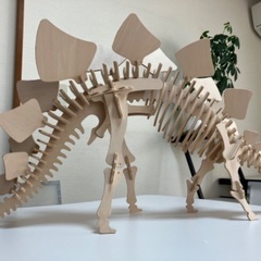 恐竜 ウッドクラフト ステゴサウルス 骨格模型 木製
