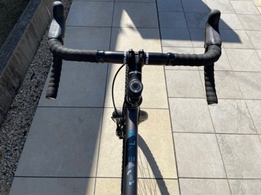 BLOG 街もサイクリングもゆったりと景色をたのしみながら。リーズナブルながらKONAの世界観が反映されたツーリング系グラベルバイク【2022年モデル】 KONA (コナ) ROVE ST (ローブ ST ） | 京都のスポーツ自転車専門 エイリン丸太町店