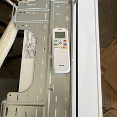 D-093】富士通 ルームエアコン AS-C562M2W 2022年製 中古 激安