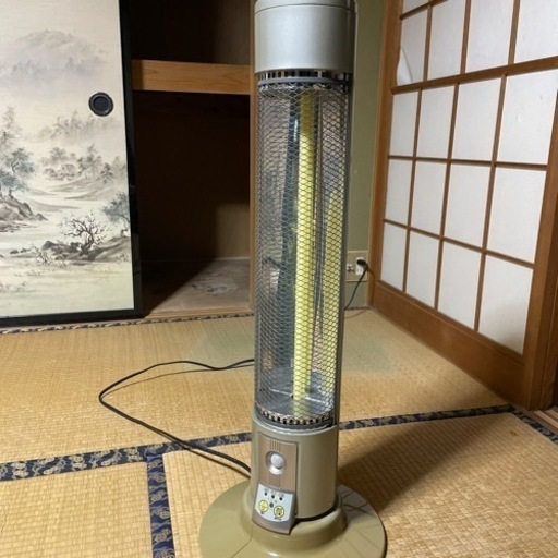 【お取引中】遠赤外線付ハロゲンストーブ・首振り式　感知センサー付