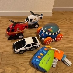 《お取引決定しました》子供のおもちゃ　ミニカー、トーマスもまとめて。
