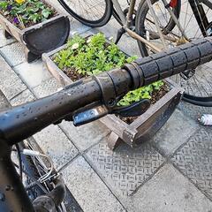 🥇🥇　クロスバイク　７００ｘ２８ｃ　７変速　フレーム　アルミ　配達可能