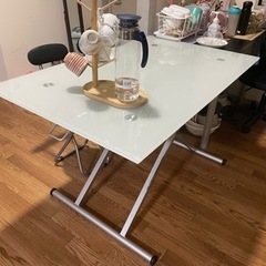 白テーブル　1200x900