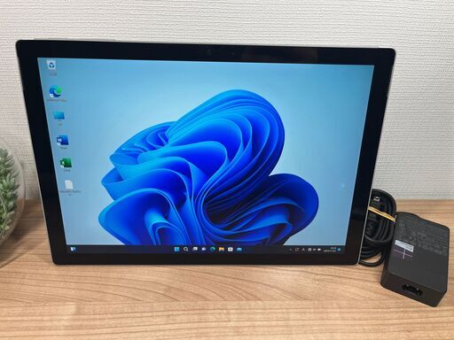 限定品〉0976  Microsoft Surface Pro5 第7世代  8GB/128GB i5 Office2021 Windows11