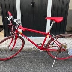 クロスバイク　中古　自転車　赤　レア品　700C 鍵付き　ライト...