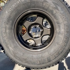 ブラッドレーV　スタッドレスタイヤ4本セット