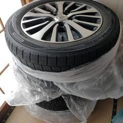 セレナ後期アルミホイルとバリ山海外製スタッドレス