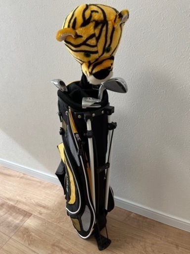 値下げ！初めて　ゴルフクラブセット　タイガー　　子供用　キッズ用　黄色✖️黒